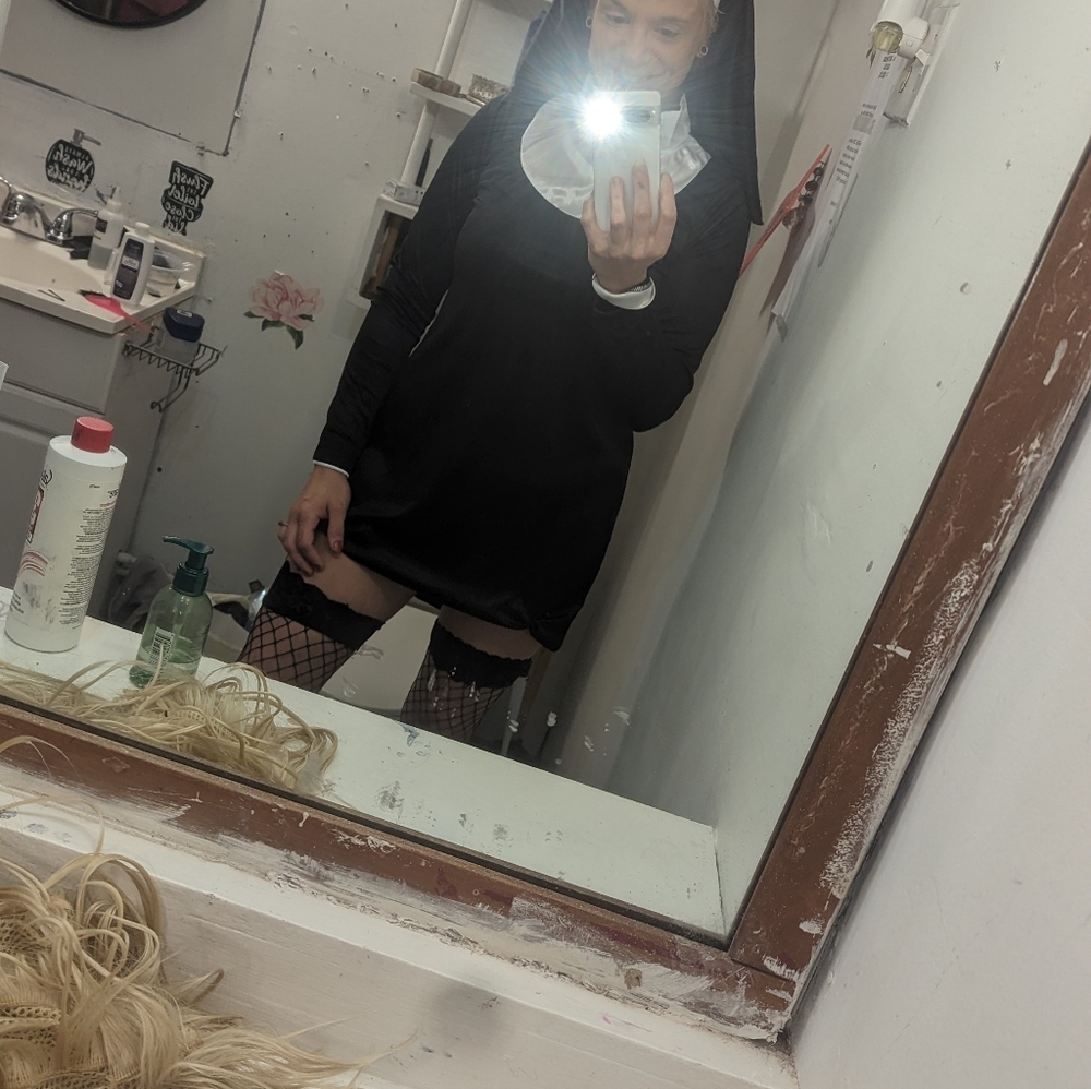 Brand New nun Halloween costume